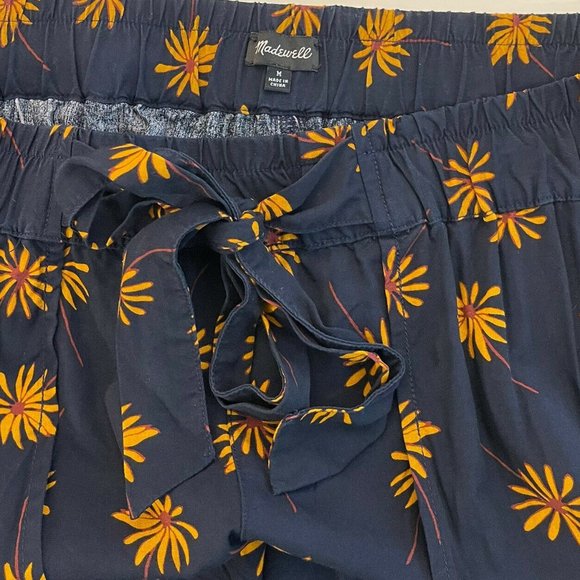 Madewell Daisy Shorts Size Medium - Picture 8 of 10